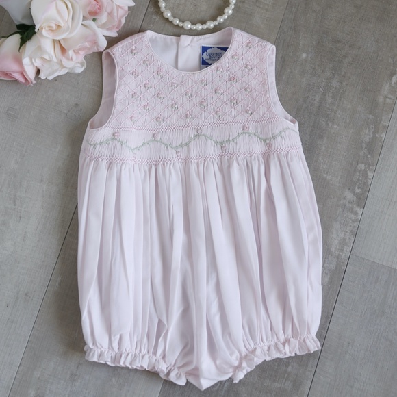 Girls Pink Smocked Romper Size 9 Month Embroidery Sleeveless NWOT PERFECT - Picture 1 of 5